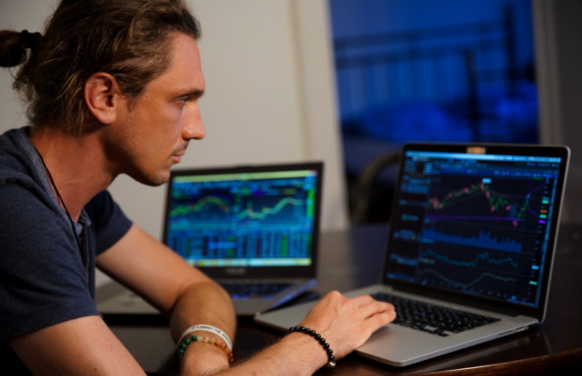 Don’t Let Emotions Get the Best of You - How to Trade Cryptocurrency Like a Pro.