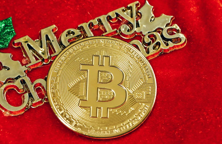 Bitcoin's Historical 'Merry Christmas Cycle' To Propel BTC over $1,800,000 in Four Years