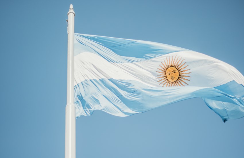 Ripio CEO Foresees Stablecoins as 'Indispensable' in Argentina Amidst New Presidential Era