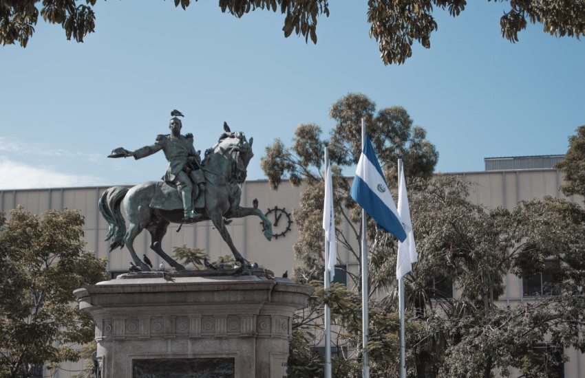 El Salvador's Bitcoin Bonds to Debut This Summer, According to the Bitfinex CTO