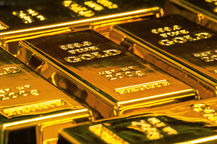 Cathie Wood Affirms Shift: Investors Opting for Bitcoin Over Gold